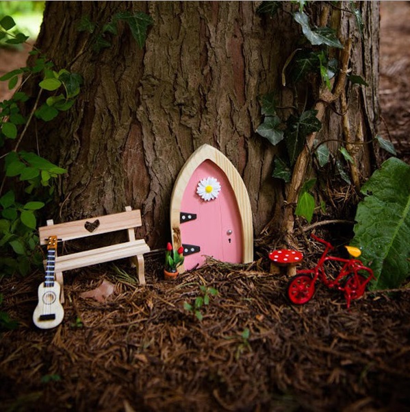 Childrens-Garden-Fairy-door-tree